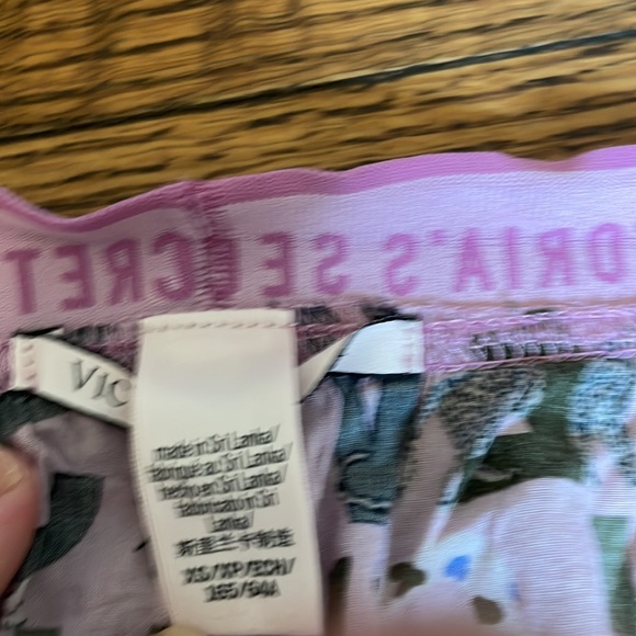 Victoria’s Secret Shorty Short Pajama Botyoms with Lace Trim - Picture 5 of 6